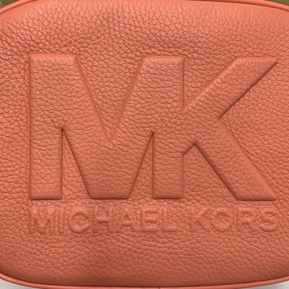 MICHAEL KORS
Jet Set Medium Embossed Pebbled Leather Crossbody Bag Sherbert - Picture 15 of 16